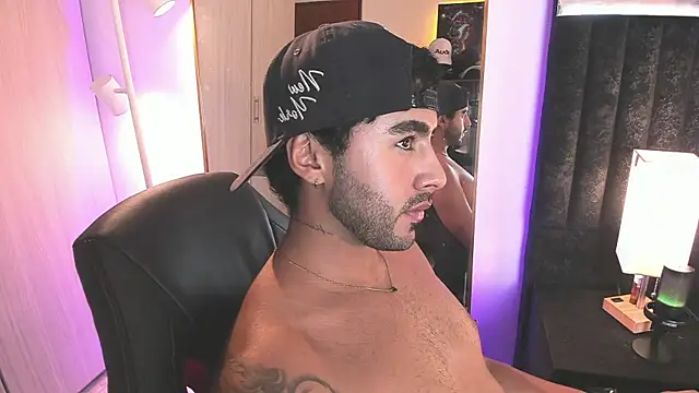 ItsMeEros' Webcam Show