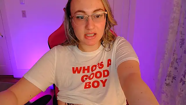 switchykitty's Live XXX Chat