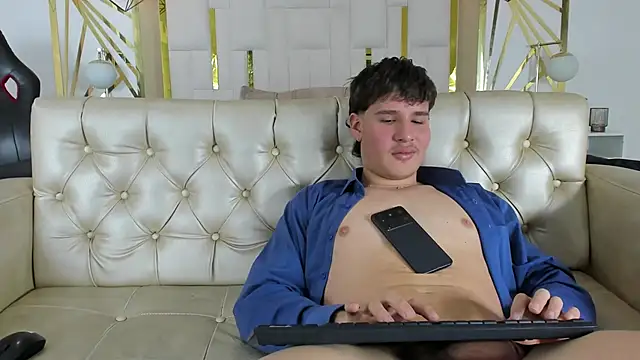 SEXYBOY_VC Adlı Modelin Canlı XXX Sohbeti