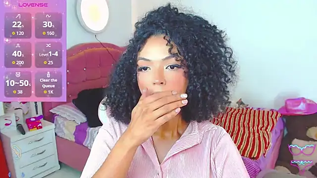 Tanedra_collings élő XXX-chatje