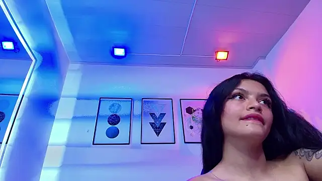 Maddie_T18のライブXXXチャット