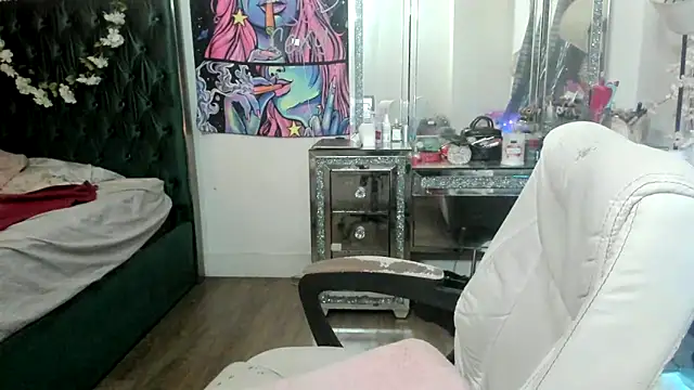 mzpretty444 élő XXX-chatje