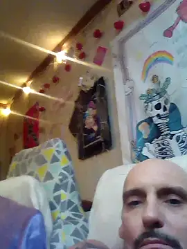 Chat XXX en directo de ClydeCan409