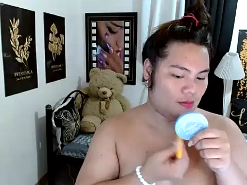 TSbrianaHugeCock Pertunjukan Webcam