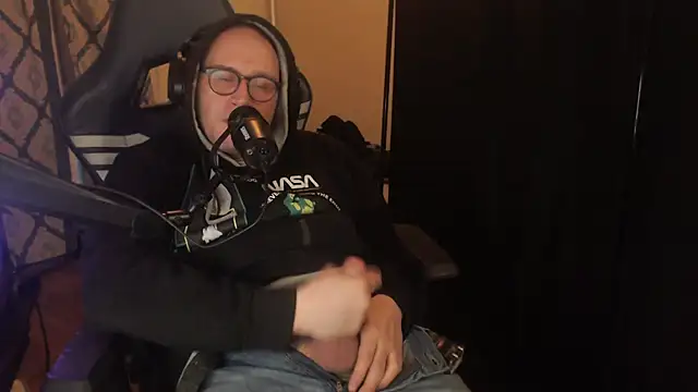 chicostick413's Live XXX Chat