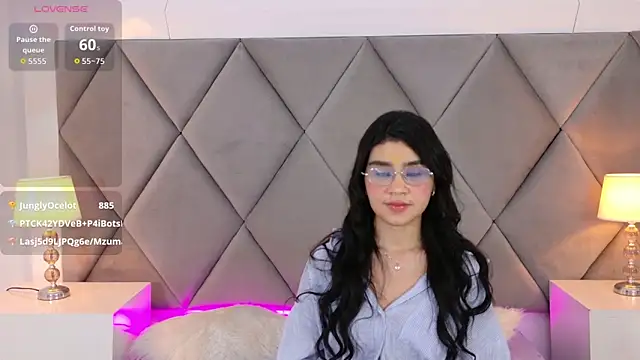 OliviaDiaz's Live XXX Chat