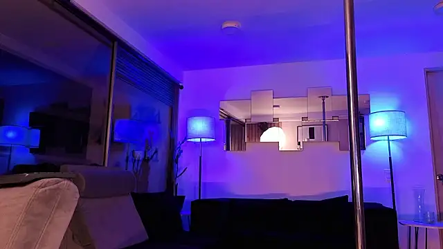 mandi4pole_ Adlı Modelin Canlı XXX Sohbeti