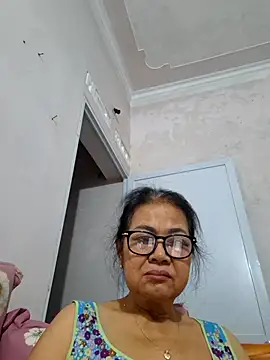 Hotestlove Show in webcam