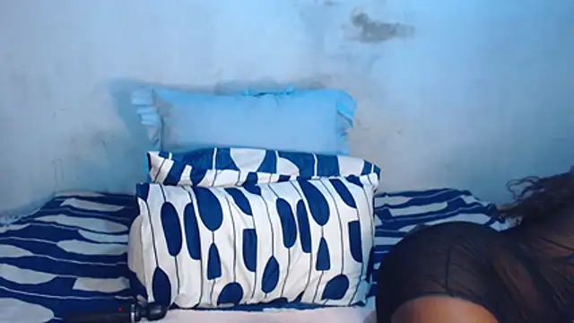 NikkiDickSavage Chat XXX live