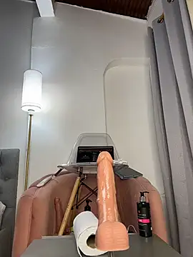 emiss_ – Live XXX-chat