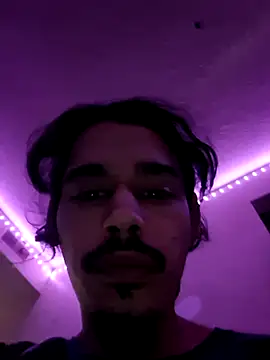 MeTazty294: διαδικτυακό σόου στην κάμερα