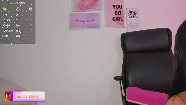 AnniEsstone Live XXX-chat