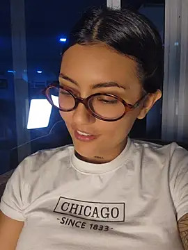 Roma_xxx's Live XXX Chat