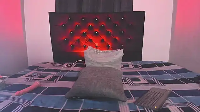 BellaDuval__ Chat XXX in diretta