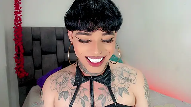 little_star_porn Adlı Modelin Web Kamerası Şovu