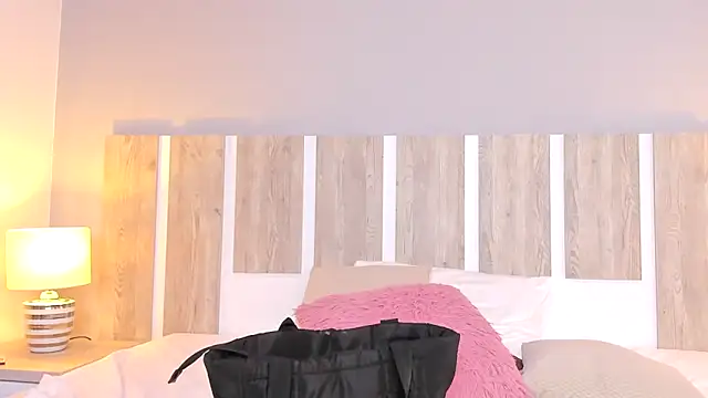 EmilySearss Adlı Modelin Canlı XXX Sohbeti