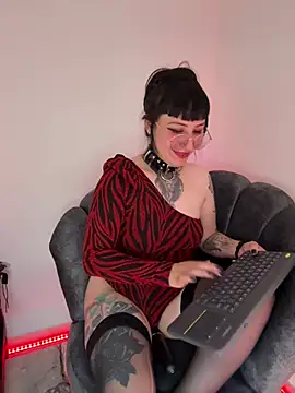 Ravenna666_ Chat XXX in diretta