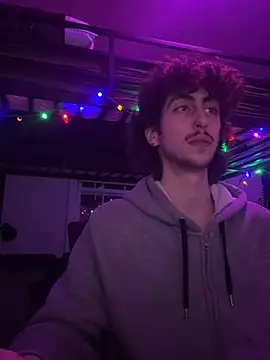 Вебкам-шоу zerces111