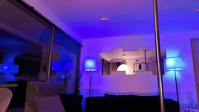 Czat XXX na żywo – mandi4pole_