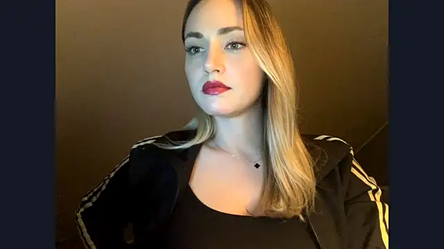 Webkamerová show ScarlettSensitive