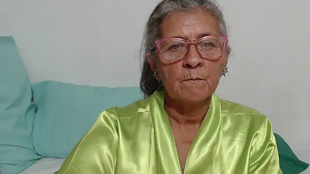 candy_mature_ live XXX chat