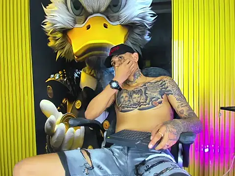 Winsord_Bigcock's Webcam Show