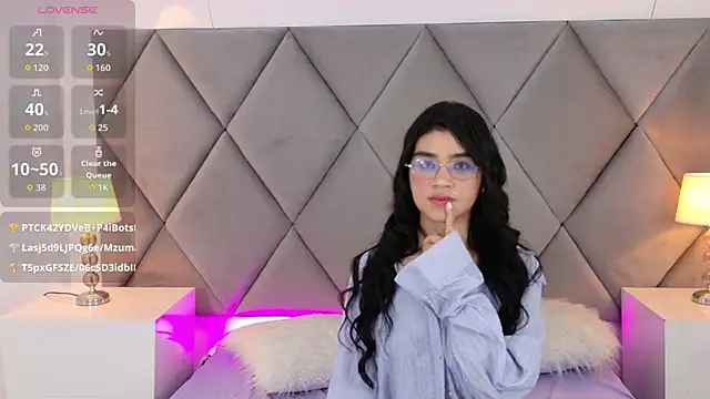 Pertunjukan Kamera Web OliviaDiaz