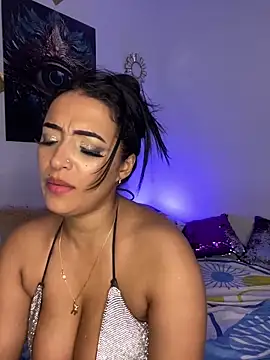 SaharQamar élő XXX-chatje