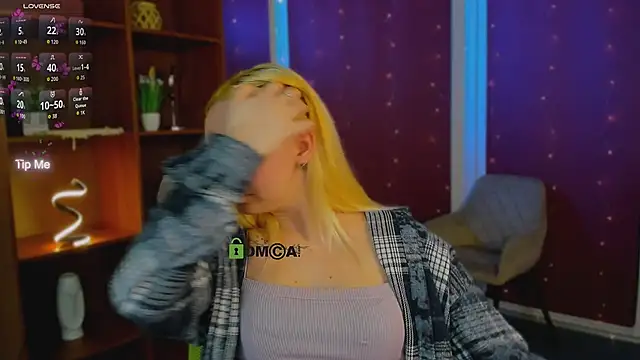 mila_glow1 即時 XXX 聊天