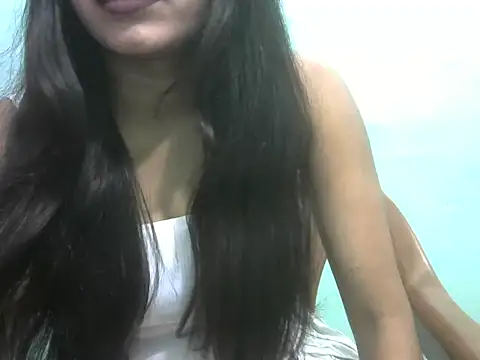 Lovely-Pandey Show in webcam