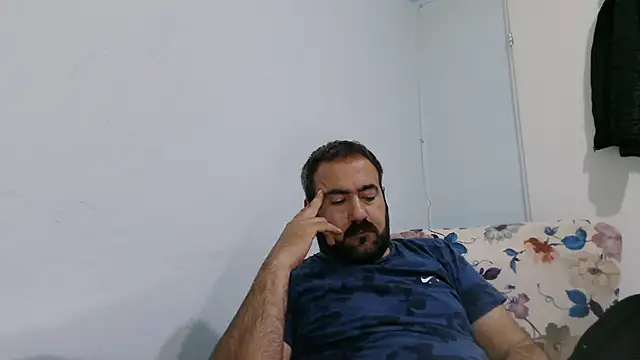 Chat XXX en directo de mio_jaks