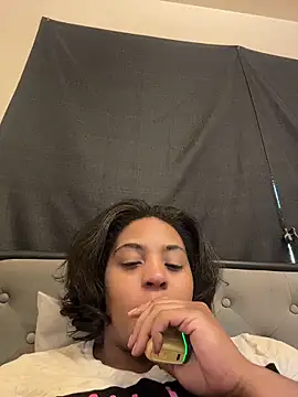 prettlovely14 Live XXX-chat