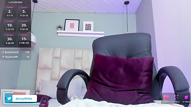 Lucy_Williiams Chat XXX in diretta