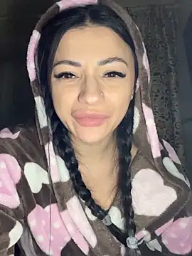 Czat XXX na żywo – Layana_Ro