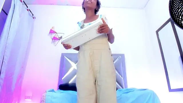 Emmaa_sweeet_'s Live XXX Chat