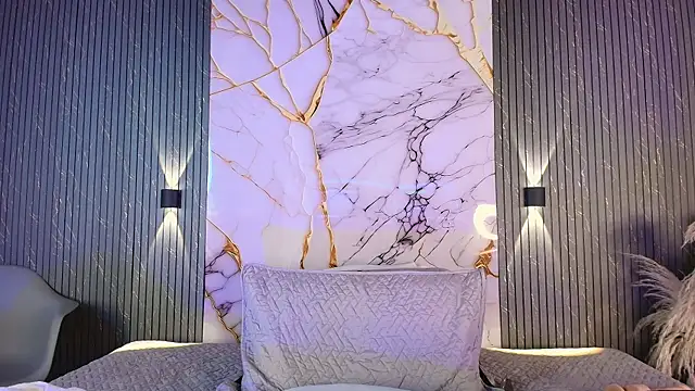 big_tits_in_your_face's Webcam Show