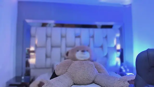 Chatroom XXX en direct de revenmiller_