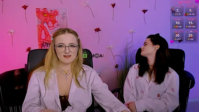 liana_kisses live XXX chat