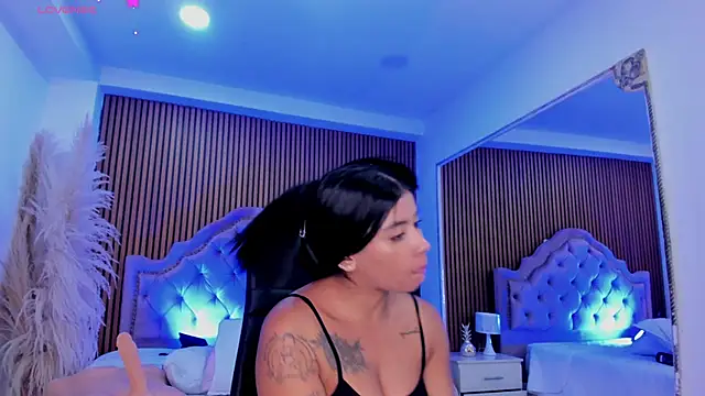 Chat +18 de SelenaStonne ao vivo