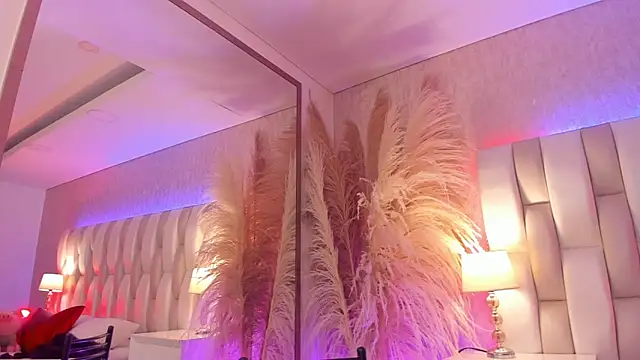 Viollet_xoxo élő XXX-chatje