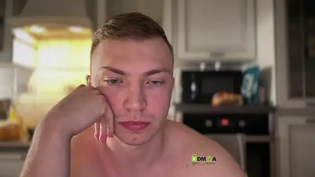 Chatroom XXX en direct de iron__chap