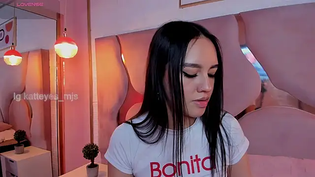 katteyes_mjs Chat XXX in diretta