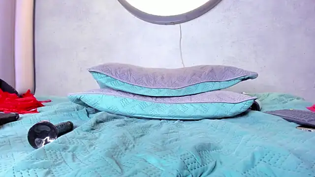 honny_23 Adlı Modelin Canlı XXX Sohbeti