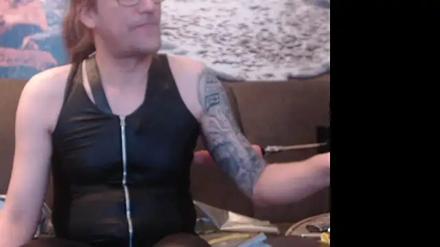 Show modela marcmarx0511 na web-kameri