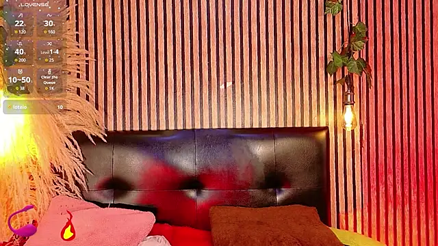 Hiddenhotcake's Live XXX Chat