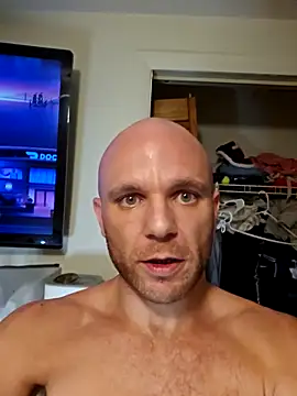 FrankieFuckMe's Live XXX Chat