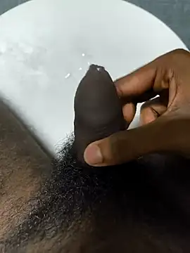 AverageUncut's Live XXX Chat