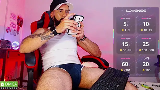 Diilanhott's Webcam Show