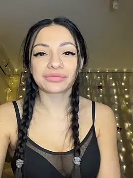 Layana_Ro – Live XXX-chat