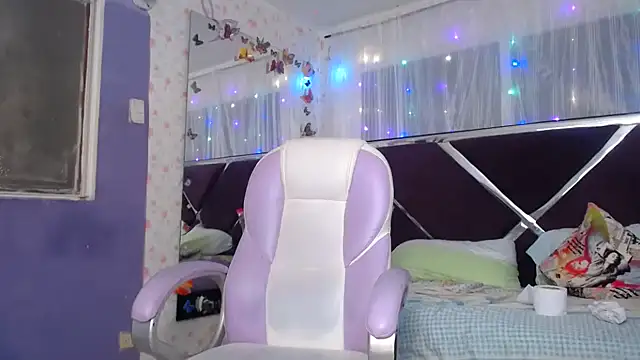 XXX chat uživo modela Santy_bigcock_01